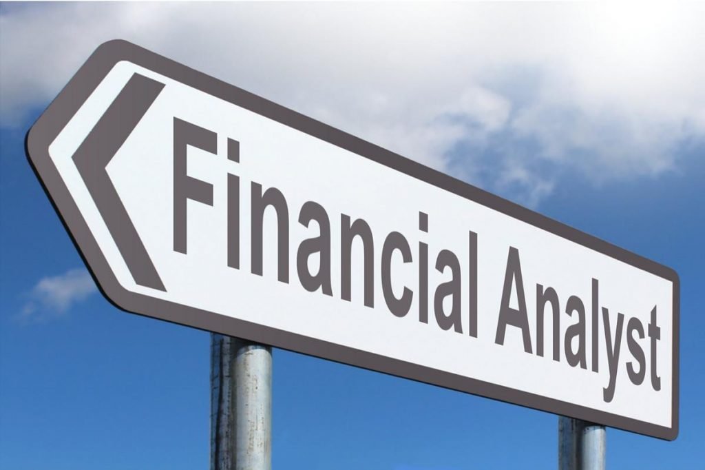 Become Financial Analyst