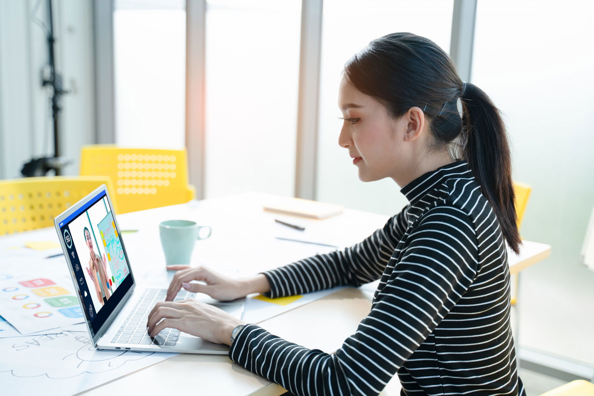 Ten applications of Cloud Computing in the new age of information