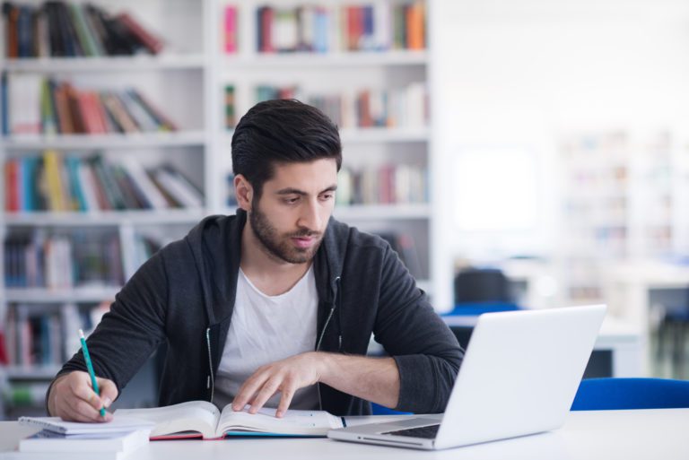 best financial analyst course