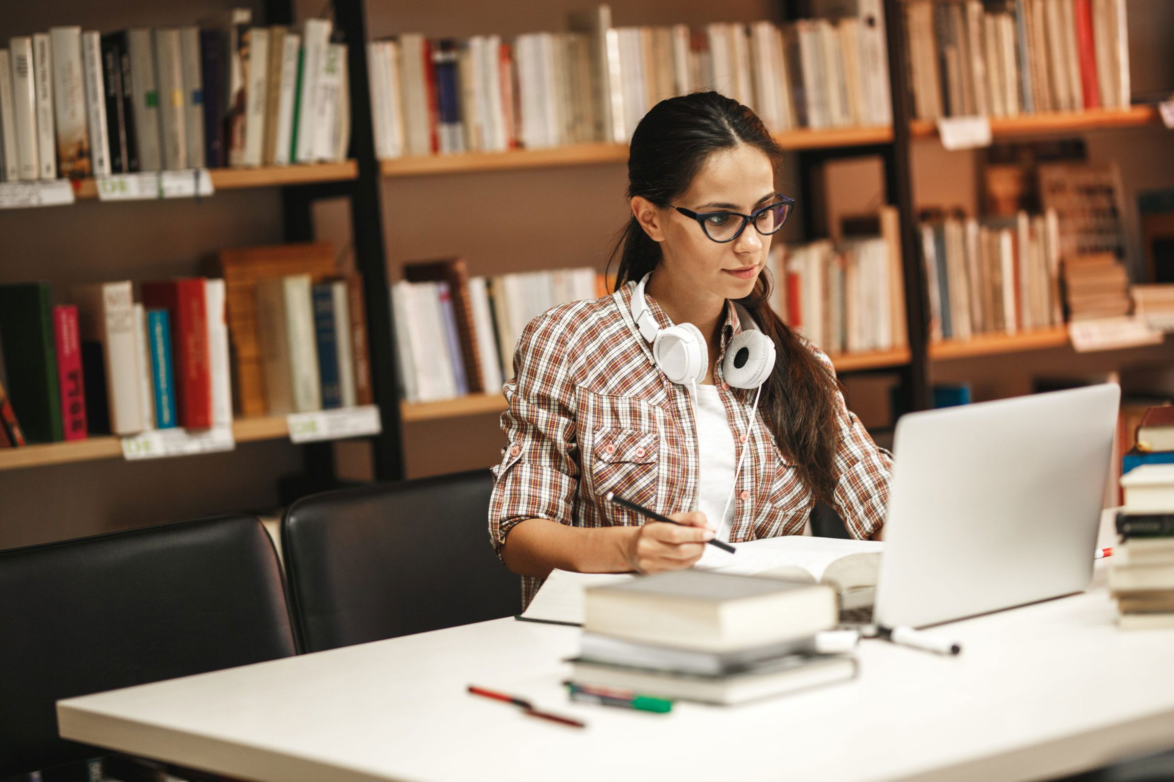 What are the Top AI and Machine Learning Courses in India?