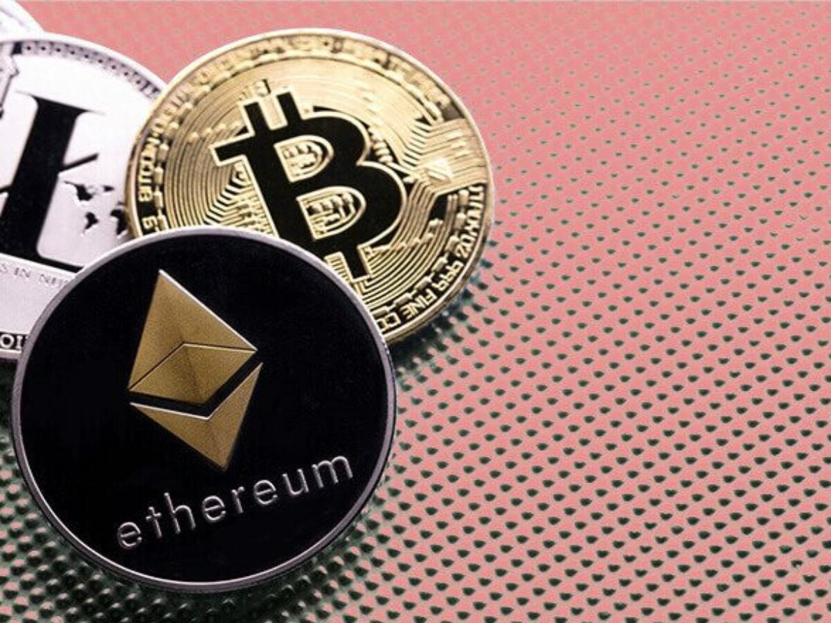 What are Altcoins? How do They Differ from Bitcoin?