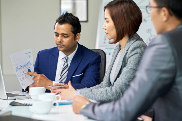 Why You Should Pursue Leadership Program From IIM Lucknow